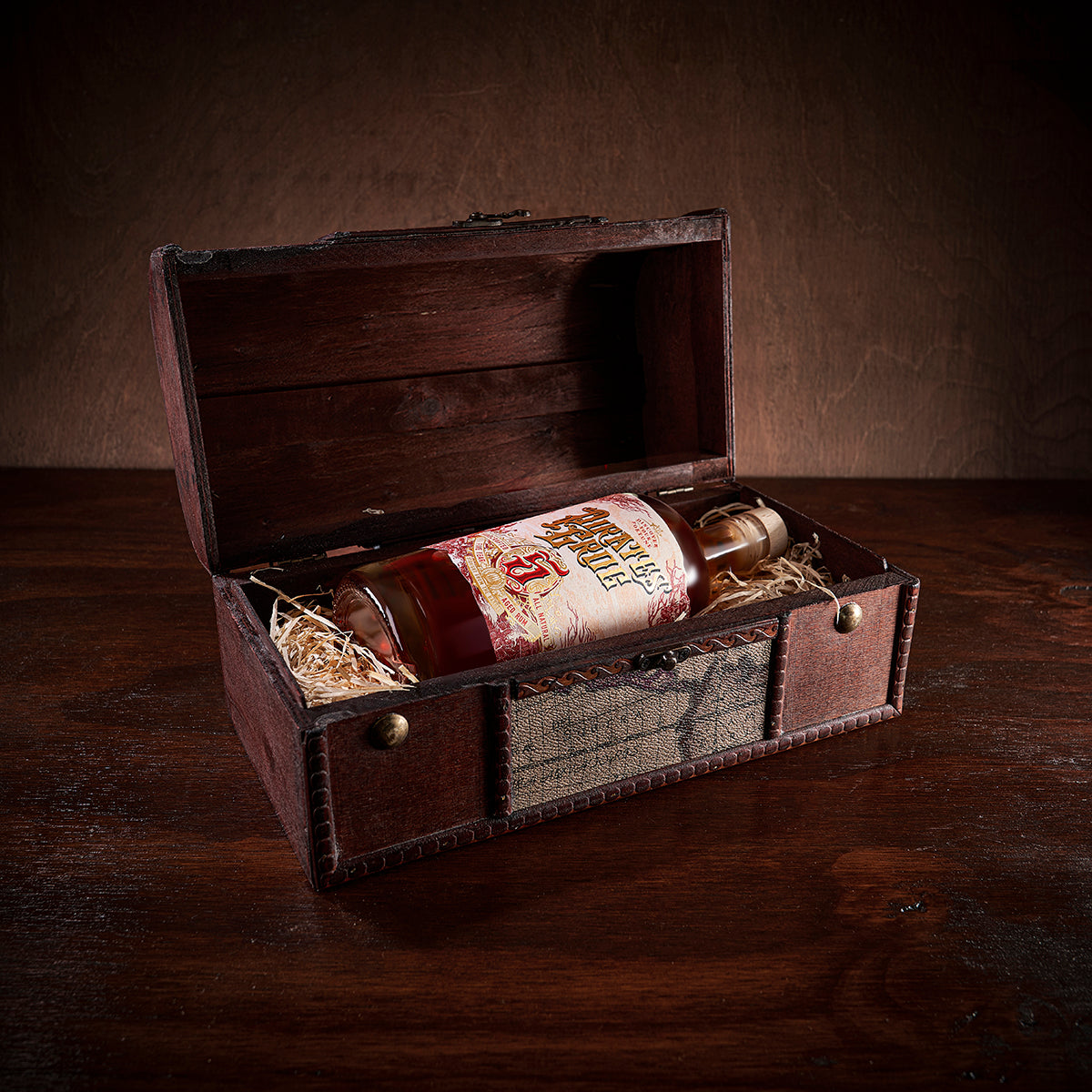 Pirate's Grog - 5yr Aged Rum Gift Chest