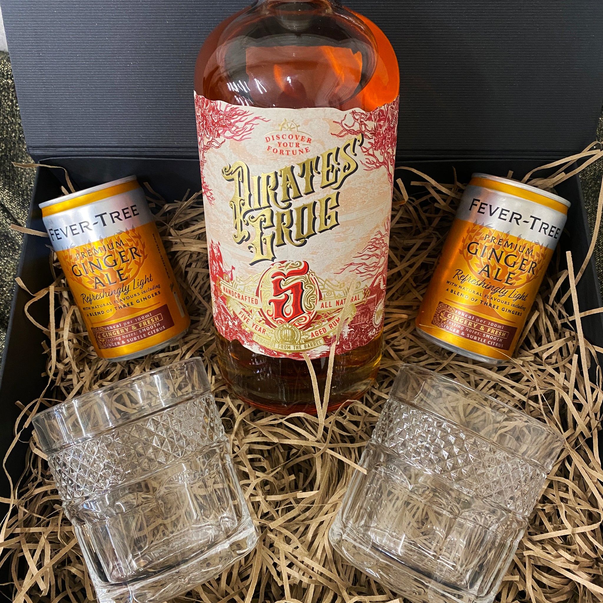 Pirate's Grog - Rum and Glasses Gift Pack